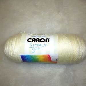 YARN 2 Skeins Caron Simply Soft 6 ounces, Off White H97003